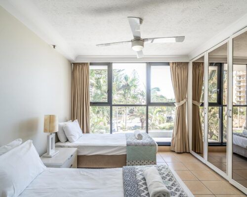 broadbeach-gold-coast-standard-apartments24